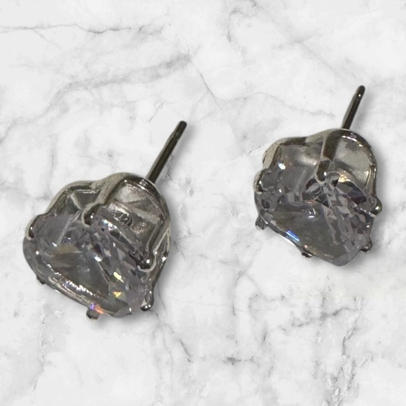 🆕Anne Klein Heart Earrings with Clear CZ Gemstones - Picture 4 of 11